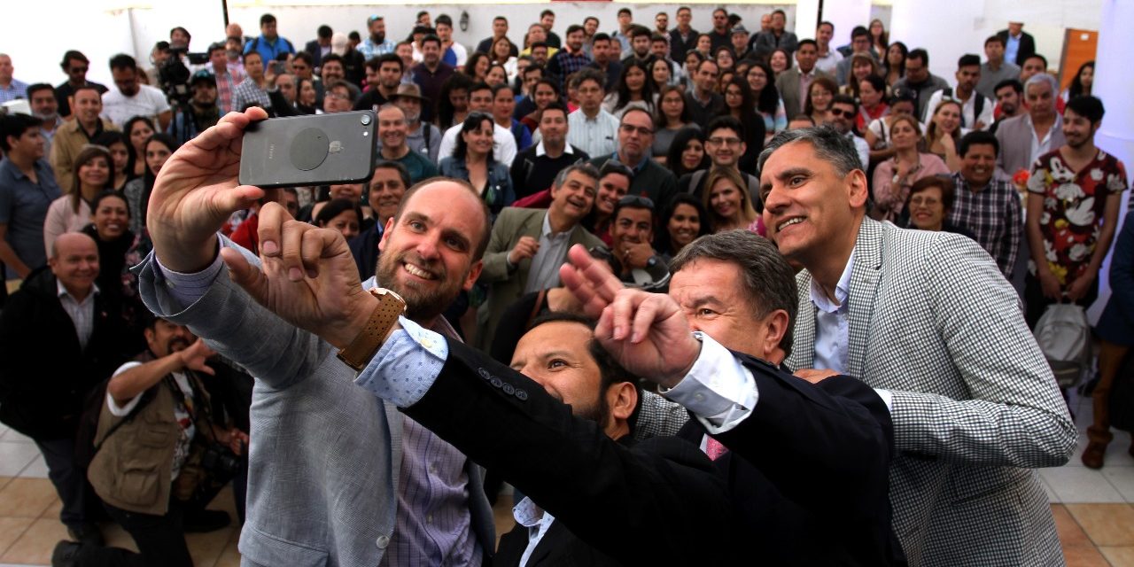 MÁS DE 200 EMPRENDEDORES E INNOVADORES CELEBRARON EL LANZAMIENTO DE FON2.CL