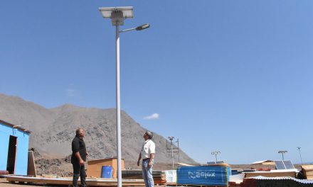 AUTOCONSTRUCCIÓN DE VIVIENDAS E INSTALACIÓN DE KITS SOLARES BENEFICIA A 90 FAMILIAS DEL BORDE COSTERO EN TOCOPILLA