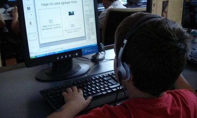 GOBIERNO LANZA PROYECTO QUE CONECTARÁ A 10.000 COLEGIOS DEL PAÍS CON INTERNET DE ALTA VELOCIDAD