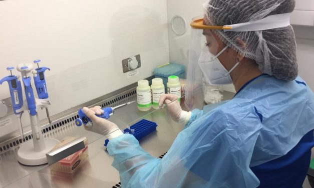 CON 62 MUESTRAS LABORATORIO DE LA UCN INICIARÁ ANÁLISIS PARA DETECTAR COVID-19 EN ANTOFAGASTA