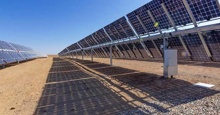 Tecnología Bifacial destaca en eficiencia para la energía solar en la Región de Antofagasta