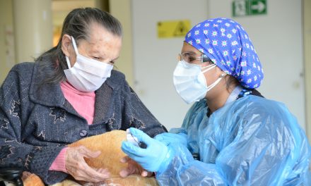 Más de 100 hogares hacen último llamado  para proteger a las personas mayores en la pandemia