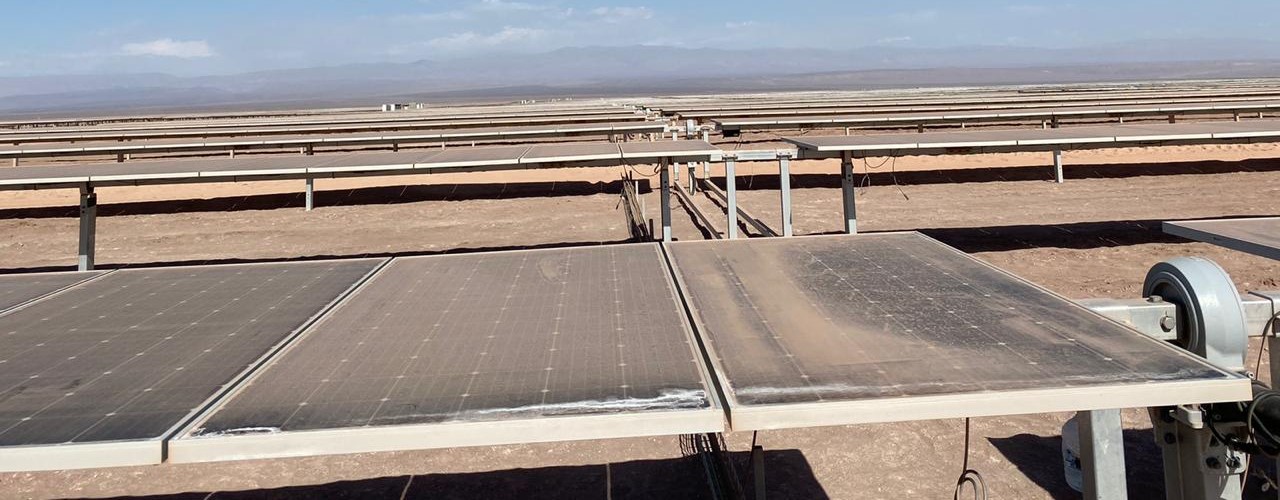 Suncast redujo a la mitad limpiezas en central fotovoltaica de 9 MW