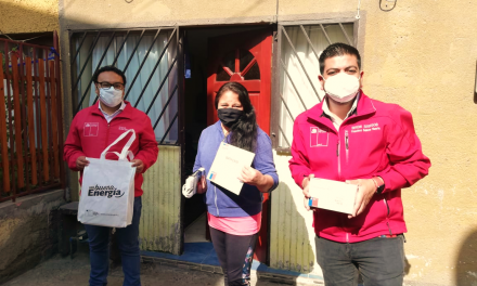 Autoridades entregaron a 40 familias de la Población Peña Blanca de Antofagasta kits de ahorro energético