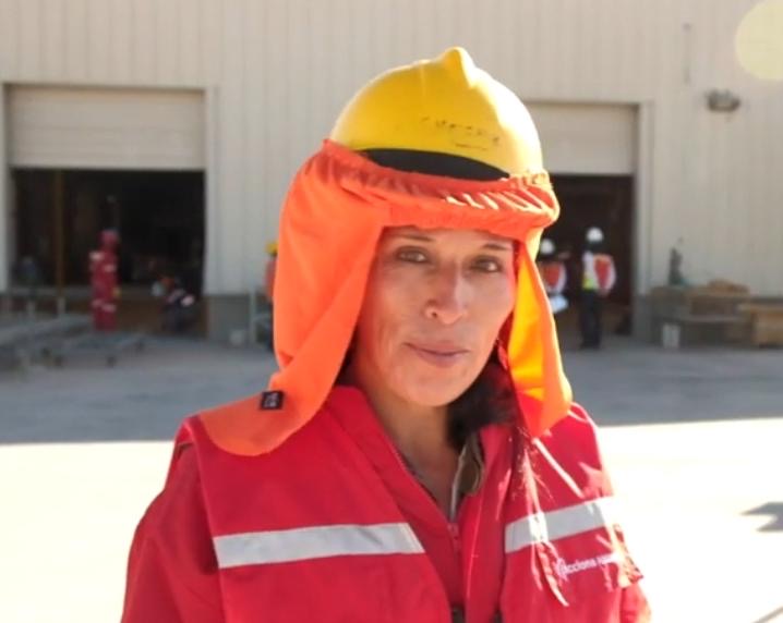 Entrevista a Songel Aracena, operadora de terreno en la industria energética: “Me gustaría que más mujeres se atrevieran, aprovechen el boom de las energías renovables y no teman dar un giro a sus vidas”