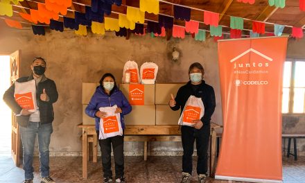 Codelco recorre los pueblos del interior de Calama entregando kits sanitarios