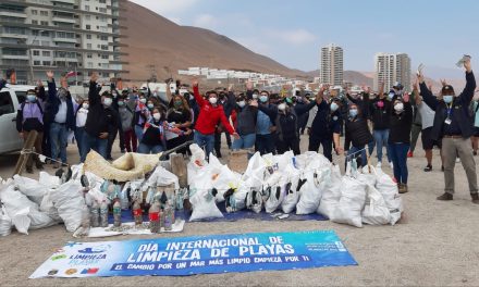 Colillas de cigarros y mascarillas desechables principales residuos recolectados en el Día Internacional de la Limpieza de Playas en Antofagasta