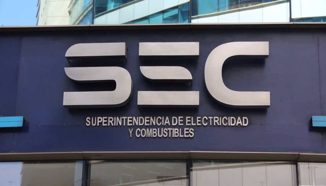 SEC Antofagasta monitorea acciones de CGE para restablecer el servicio tras cortes de luz que afectan a la capital regional