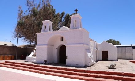 Inician obras de restauración en la réplica de la Iglesia de Chiu Chiu en el Parque El Loa