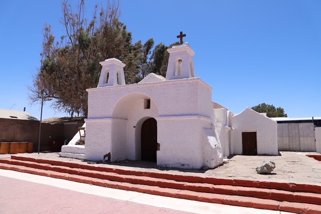 Inician obras de restauración en la réplica de la Iglesia de Chiu Chiu en el Parque El Loa