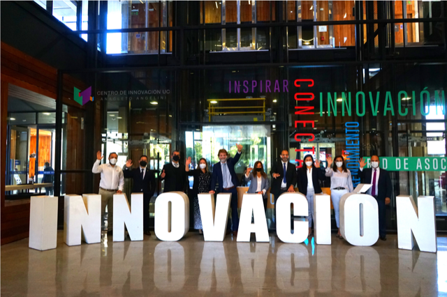 ACCIONA ENERGÍA Y EL CENTRO DE INNOVACIÓN DE LA UNIVERSIDAD CATÓLICA FIRMAN UNA ALIANZA ESTRATÉGICA PARA ACELERAR LA INNOVACIÓN EN PROYECTOS DE ENERGÍA RENOVABLE