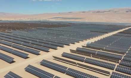 Parque solar de AES Chile entra en la etapa final con montaje de paneles de última generación