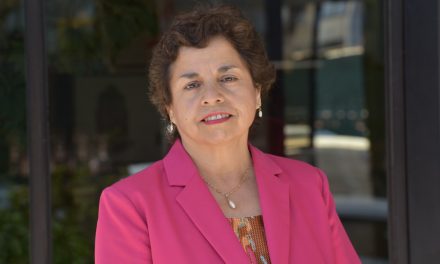 Entrevista Aurora Williams reconocida como “Mujer Excepcional de Excelencia” y sobre su mirada del desarrollo industrial  y energético actual en la región de Antofagasta