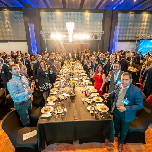 REENCUENTRO, OPORTUNIDADES Y PREMIOS  EN CENA DE NEGOCIOS MINEROS 2022