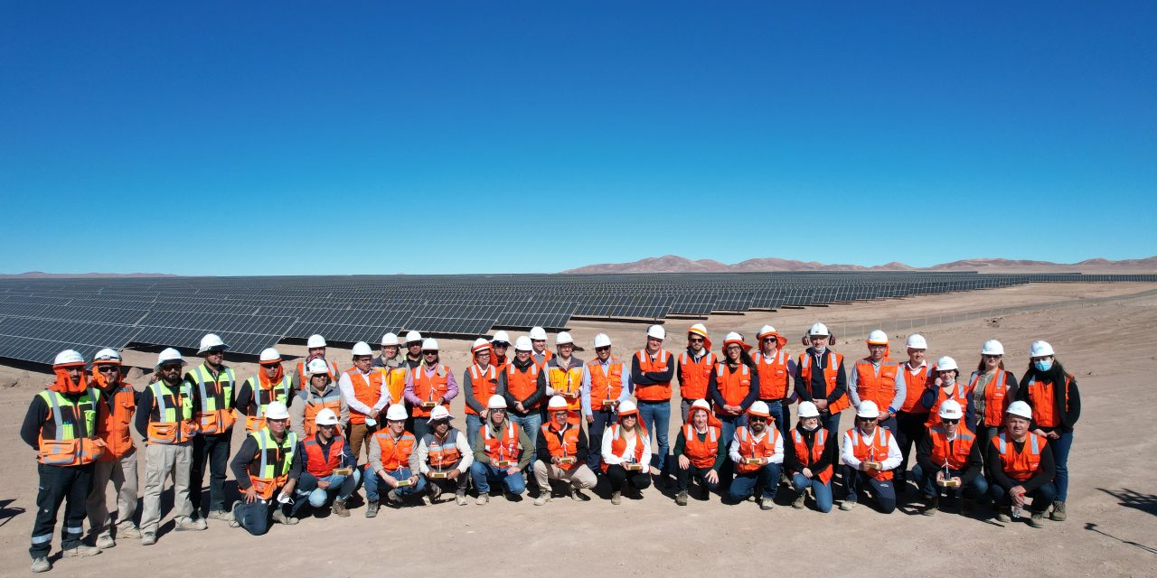 ENGIE reconoce a colaboradores que aportaron en el desarrollo de nuevos parques de energías renovables