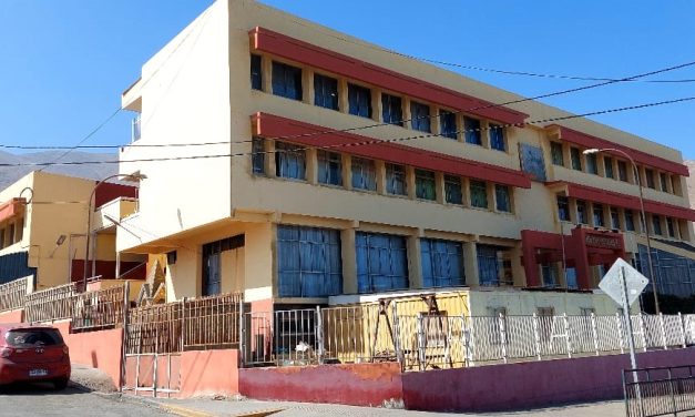 Con el apoyo de Desafío Levantemos Chile: AES Chile lanza dos programas educacionales en Tocopilla