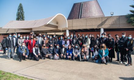 Autoridades del Ministerio de Ciencia se reunieron con estudiantes de diferentes regiones del país que ingresaron a la universidad mediante cupo Explora-UNESCO