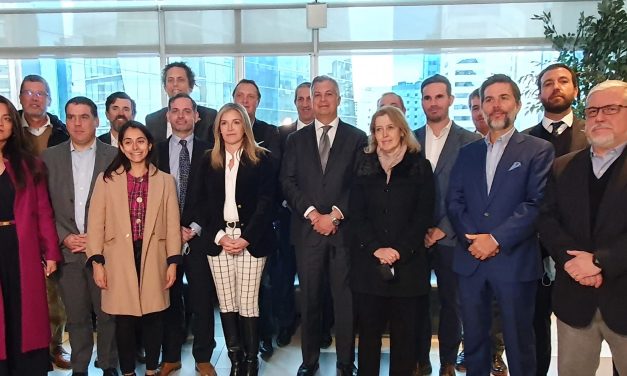 Industria de generación compromete inversión por USD 23 mil millones en renovables para liderar la transición energética