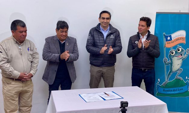 Firman Convenio de Colaboración para Proyecto de Conservación de la Ranita del Río Loa