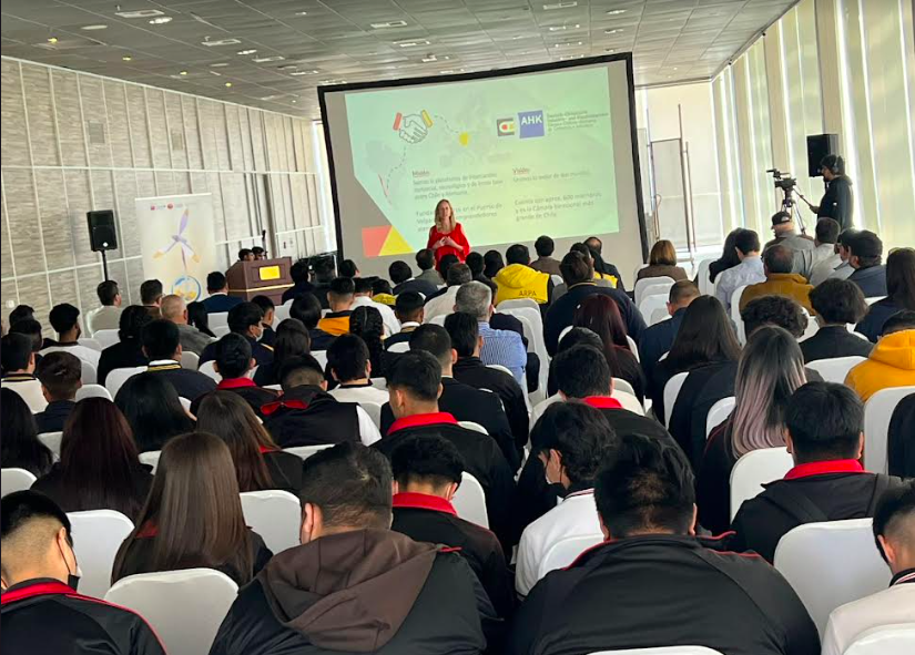 Programa Red+Energía convocó más de un centenar de personas en seminario de transición energética