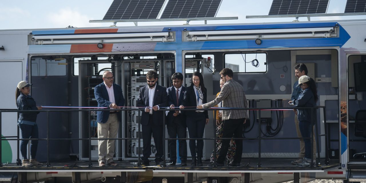 Presidente  Boric y ministro Pardow inauguran Planta Móvil de Hidrógeno Verde en Antofagasta