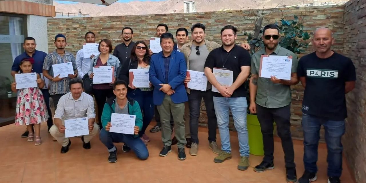 Dieciocho recicladores de base reciben certificación por competencias laborales en Antofagasta
