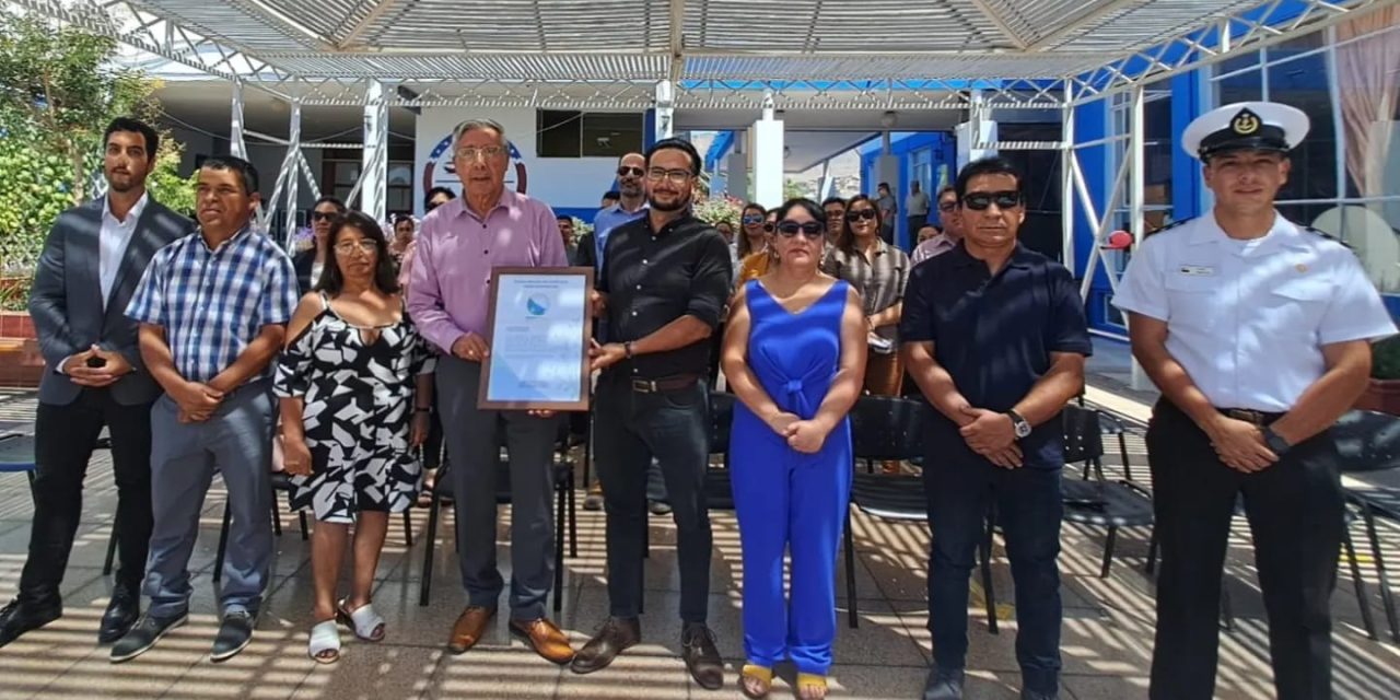 Seremi de Medio Ambiente entrega certificación ambiental a municipio de Taltal