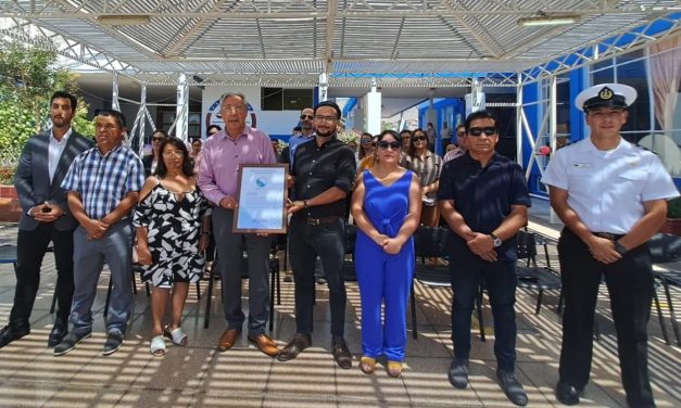 Seremi de Medio Ambiente entrega certificación ambiental a municipio de Taltal