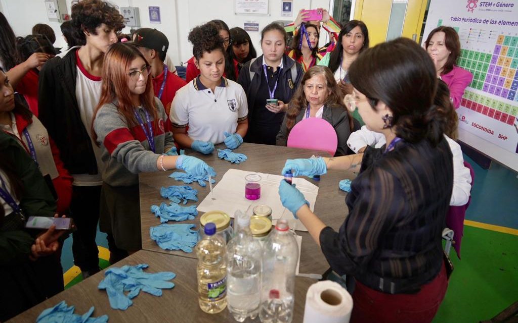 Más de 600 estudiantes desarrollarán habilidades científico-tecnológicas para lo que será la minería del futuro