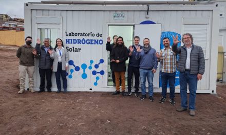 ESTUDIANTES DEL DOCTORADO EN ENERGÍA SOLAR DE LA UNIVERSIDAD DE ANTOFAGASTA ORGANIZAN PRIMER CONGRESO CON EXPOSITORES DE RENOMBRE INTERNACIONAL