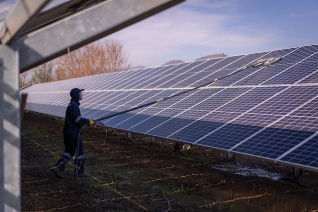 Mantenimiento de las plantas solares en Chile: clave para el mejor rendimiento de la inversión