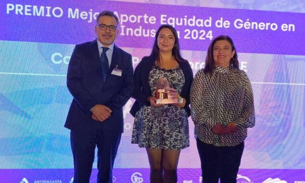 Fulcro es reconocida con el premio “Mejor aporte a la equidad de género en la industria 2024” por la Asociación de Industriales de Antofagasta