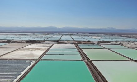 Benchmark reconoce a SQM como “líder de la industria” en su Índice de Sostenibilidad de Litio