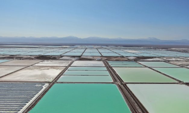 Benchmark reconoce a SQM como “líder de la industria” en su Índice de Sostenibilidad de Litio