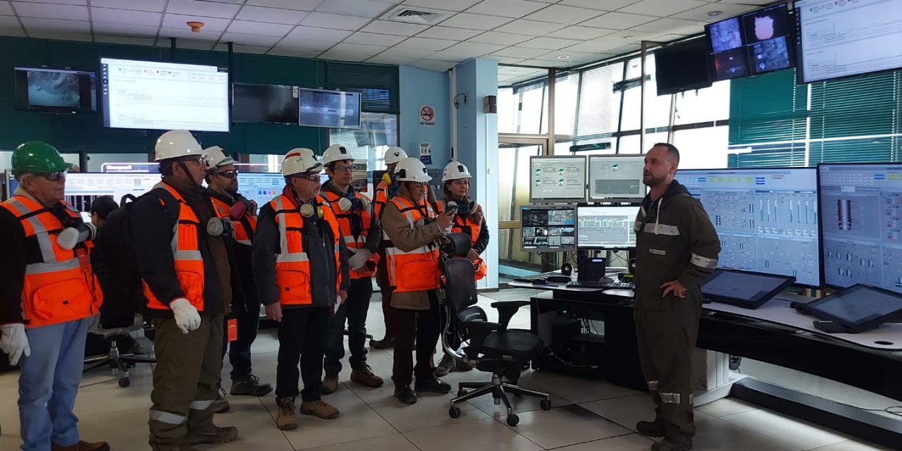 Mineros pirquineros y de pequeña escala visitaron  Fundición Chagres para aprender sobre transformación digital