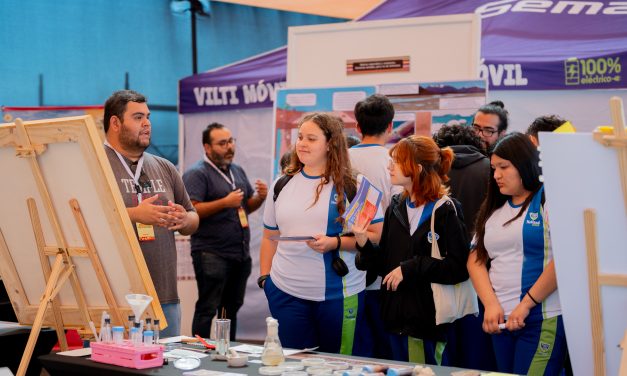 Nodo Salares Laboratorios Naturales destaca en Puerto de Ideas Antofagasta 2025