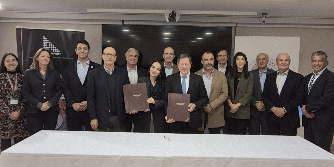 SONAMI y APRIMIN firman convenio de colaboración para fortalecer la seguridad en la pequeña minería