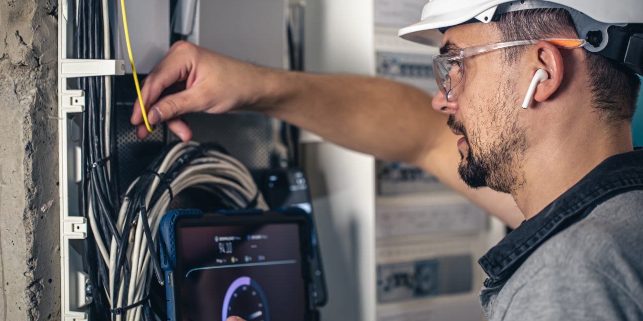 Redes eléctricas inteligentes: el eje de una matriz energética sostenible en Chile