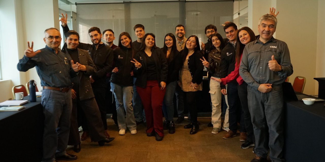 CEIM acompaña la formación de jóvenes talentos Gold Fields con curso de introducción al proceso de oro
