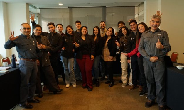 CEIM acompaña la formación de jóvenes talentos Gold Fields con curso de introducción al proceso de oro